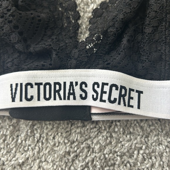 Victorias‎ Secret Large Bralette Black Wireless Back Closure Spellout - Picture 3 of 6